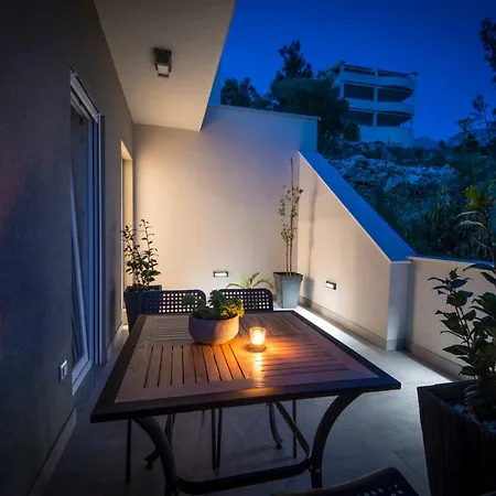 Apartmani Spiline - Mia Baška Voda Esterno foto