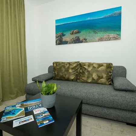 Apartmani Spiline - Mia Baška Voda Esterno foto