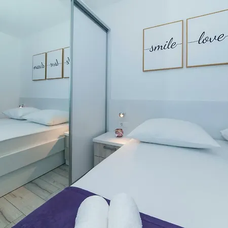 Apartmani Spiline - Mia Baška Voda Esterno foto