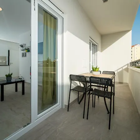 Apartmani Spiline - Mia Baška Voda Esterno foto