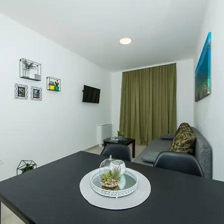 Apartmani Spiline - Mia Baška Voda Esterno foto